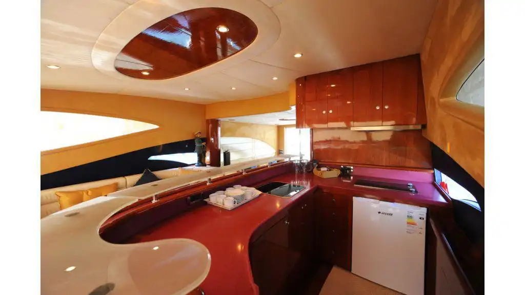 YACHT CLEOPATRA